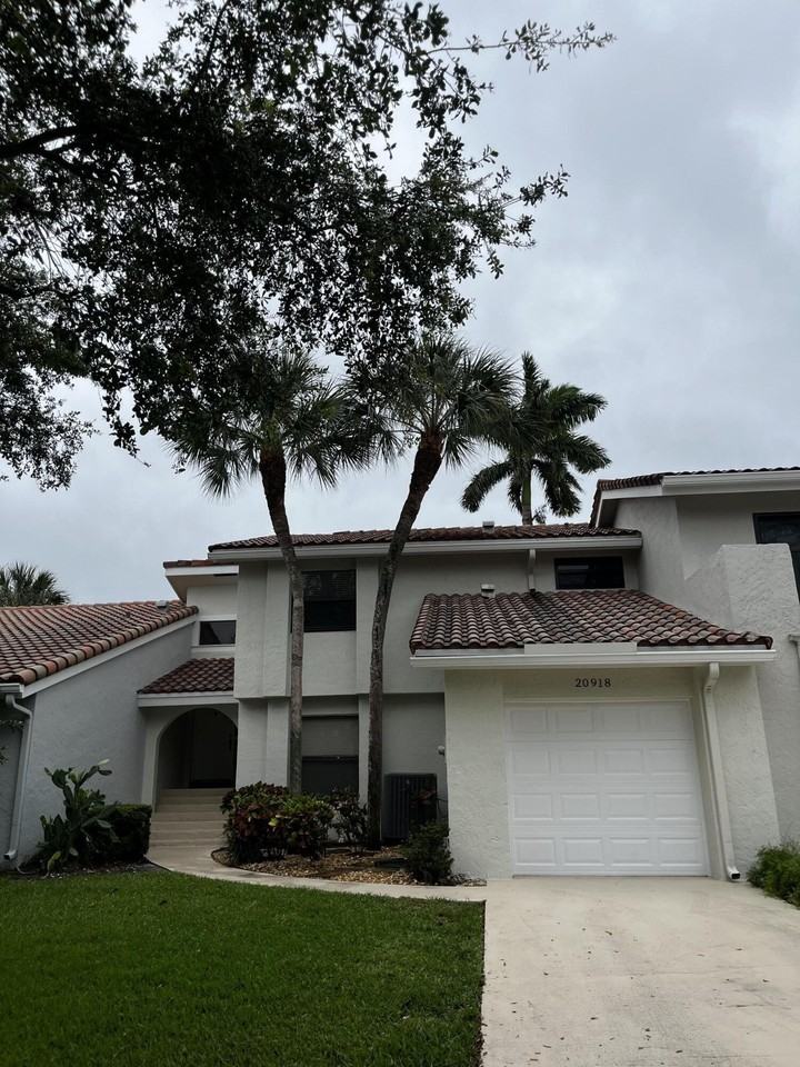 20918 Estada Ln - Photo 2 of 22