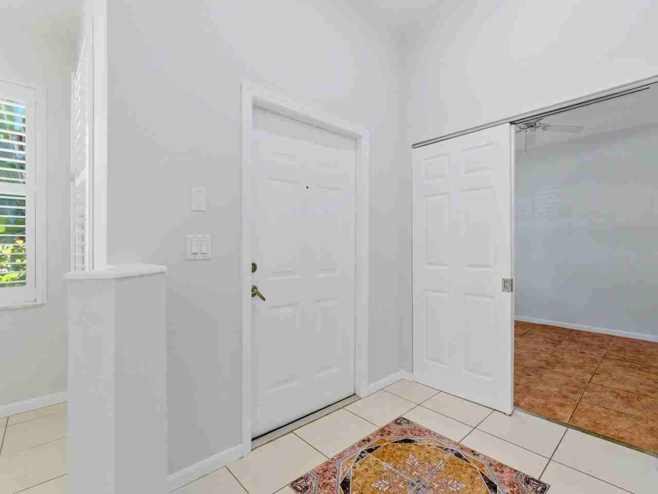 2568 N Coral Trace Cir - Photo 5 of 37