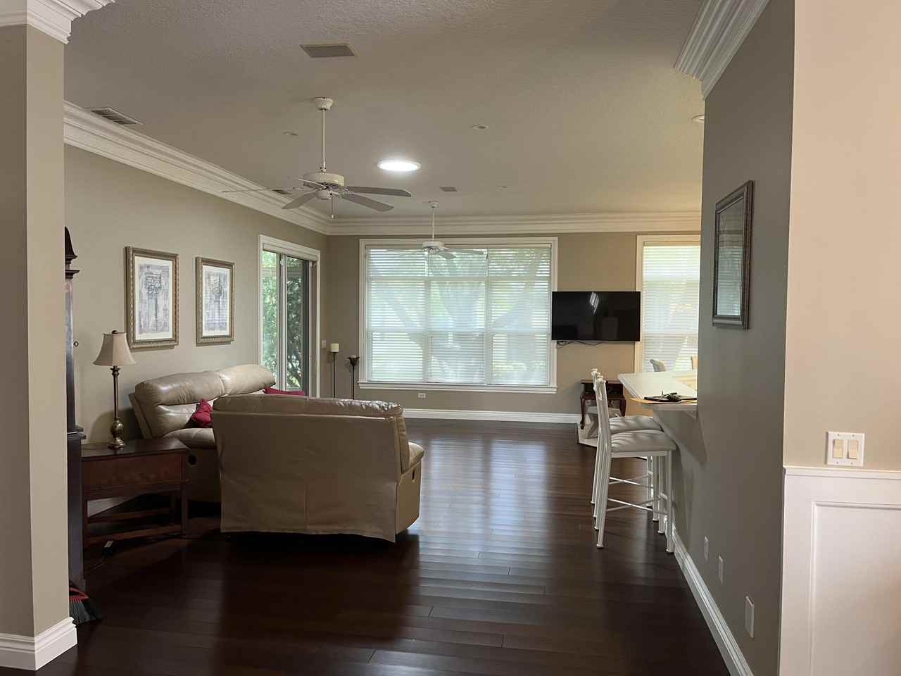 628 Nw Venetto Ct - Photo 3 of 34