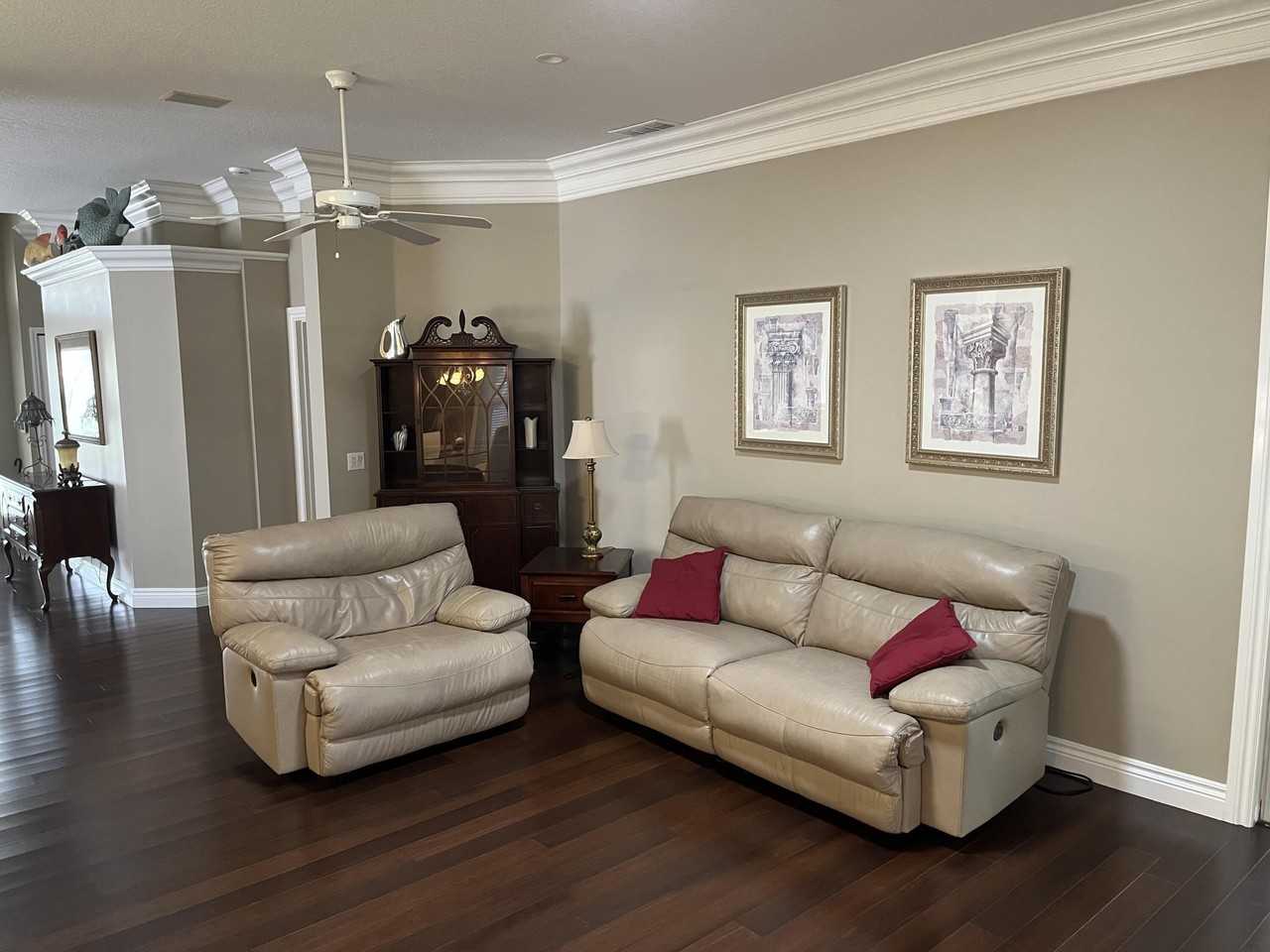 628 Nw Venetto Ct - Photo 4 of 34