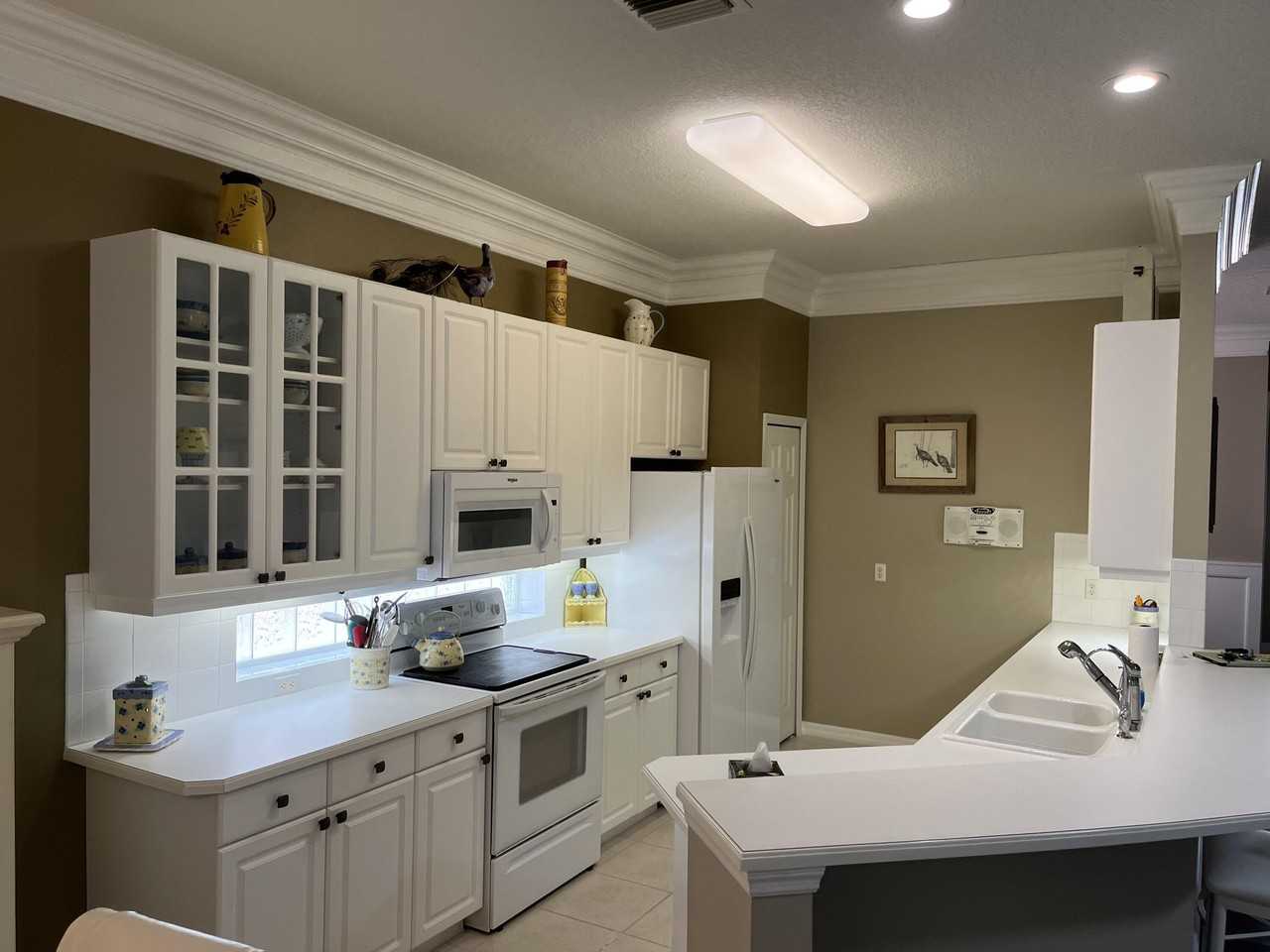 628 Nw Venetto Ct - Photo 5 of 34