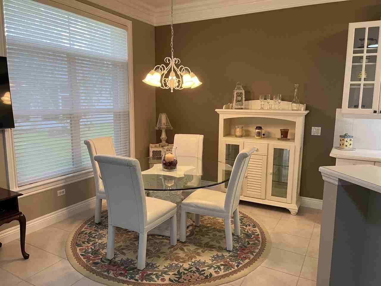 628 Nw Venetto Ct - Photo 7 of 34