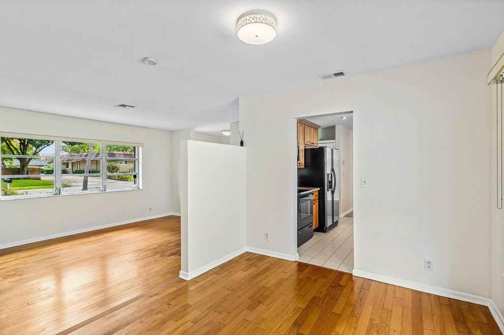 931 Northwest 9th Court - Photo 7 of 14