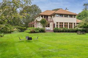 featured image of 175 Ruggles Ave