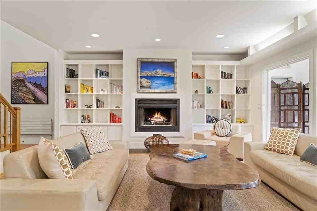 175 Ruggles Ave - Photo 3 of 33