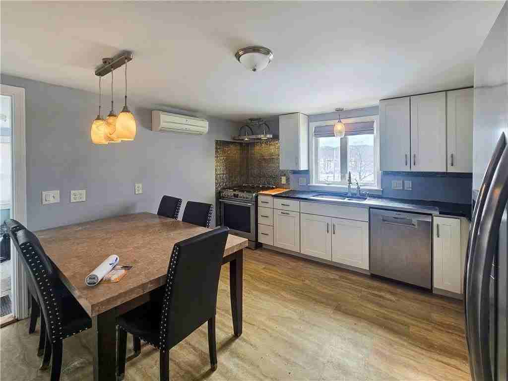 930 Elm St #1