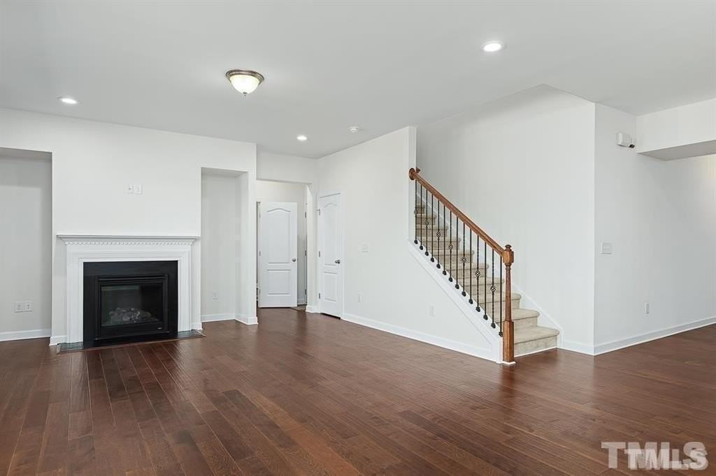 219 Crisp Rd - Photo 2 of 19