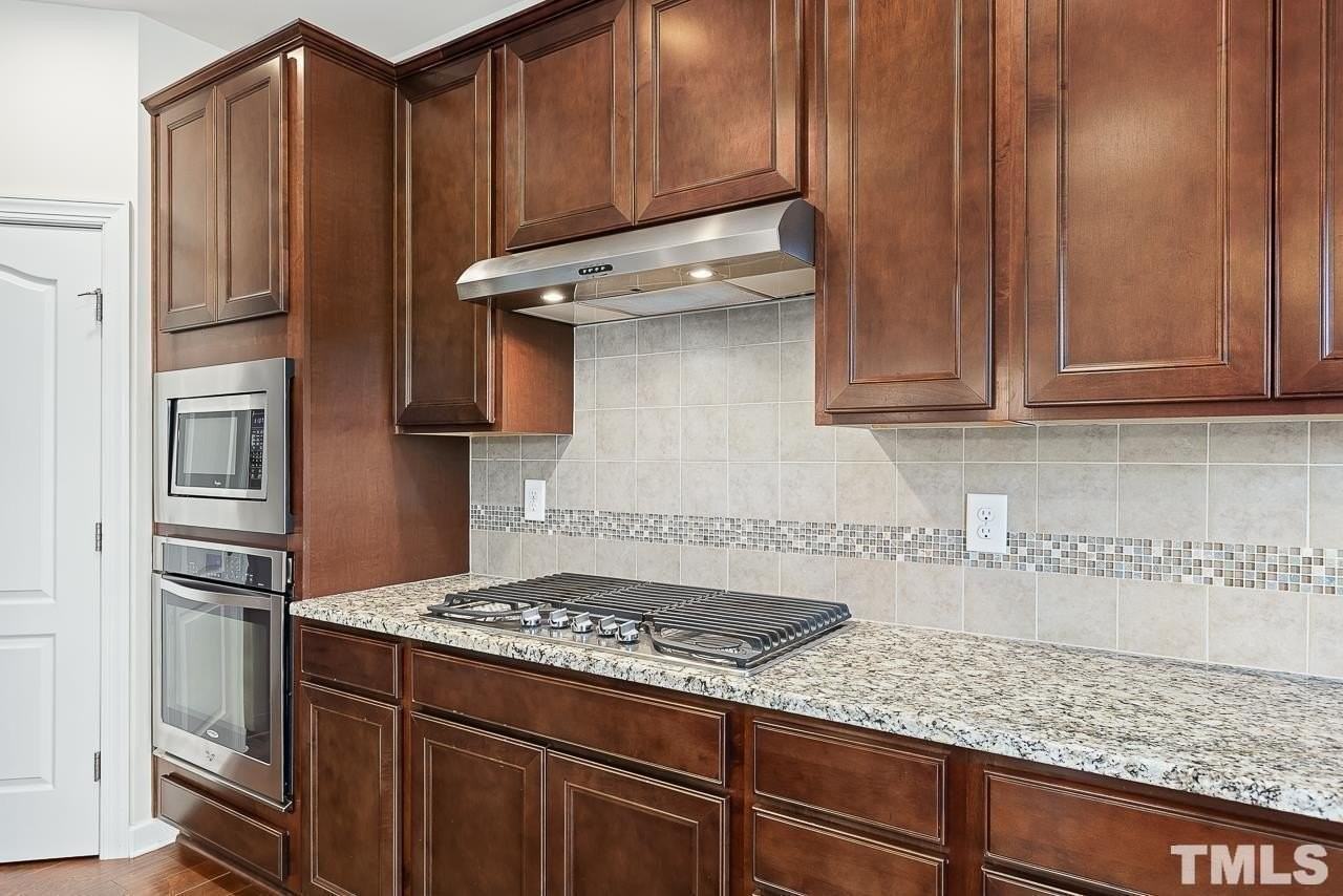 219 Crisp Rd - Photo 5 of 19