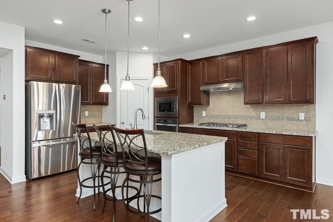 219 Crisp Rd - Photo 6 of 19