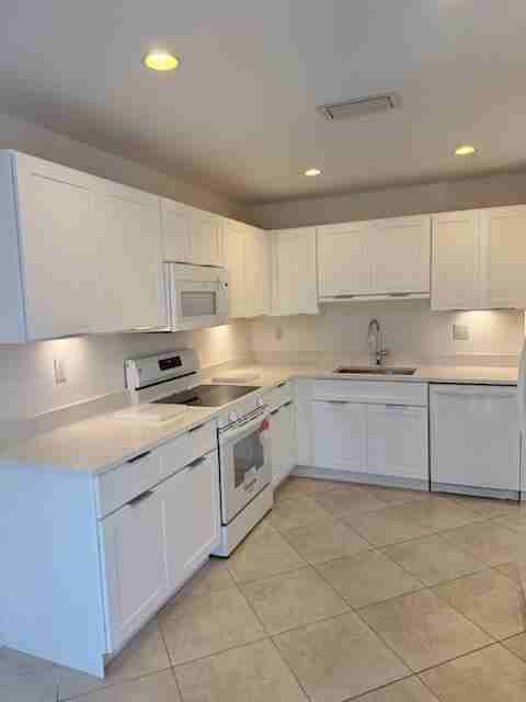 20918 Estada Lane - Photo 3 of 7