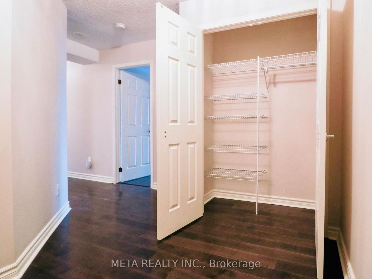 67 Caroline Street South - Photo 3 of 14