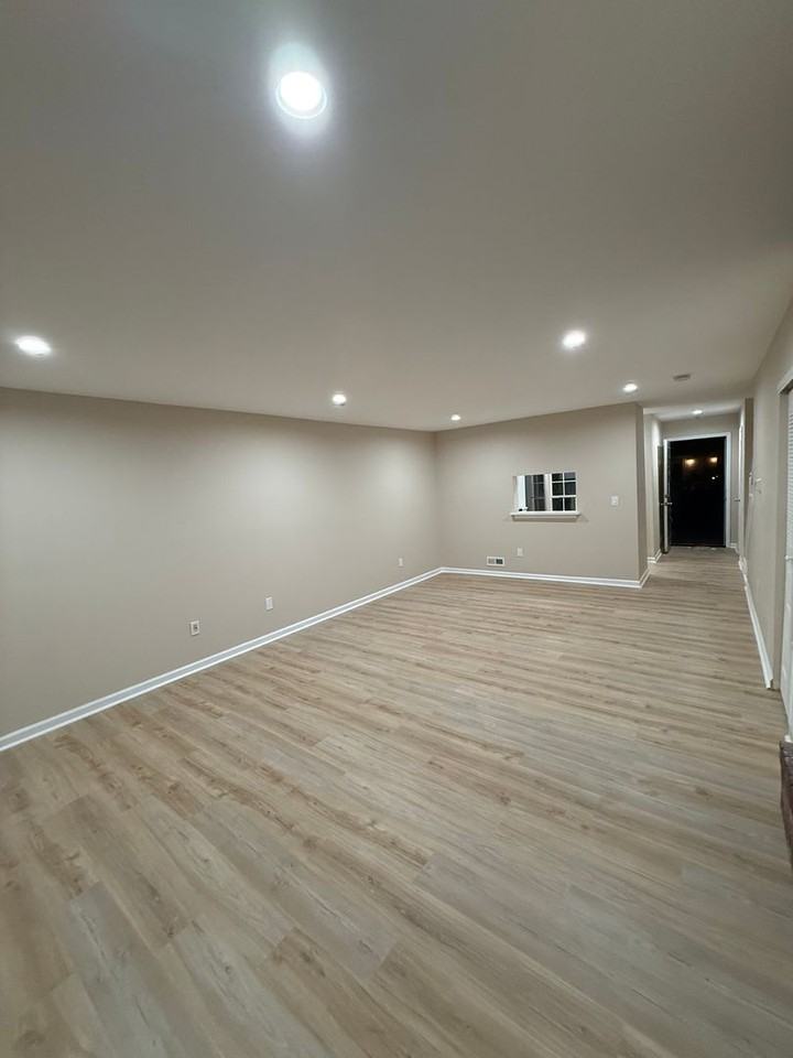 100 Shawnee Pl - Photo 2 of 17