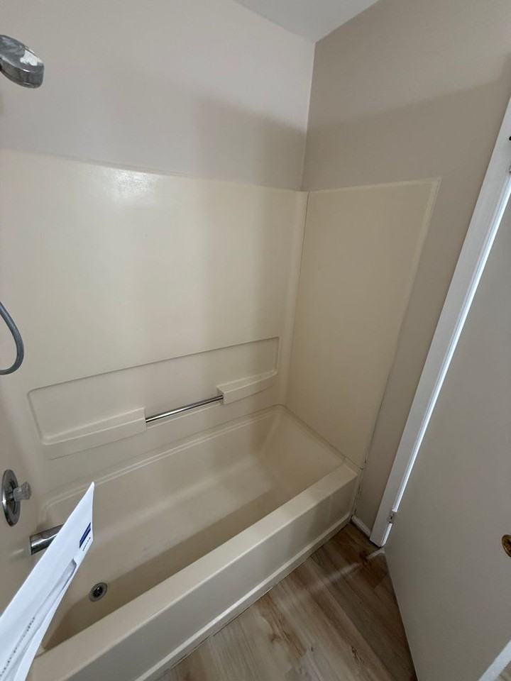 100 Shawnee Pl - Photo 6 of 17