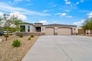 featured image of 2836 Steamboat Dr