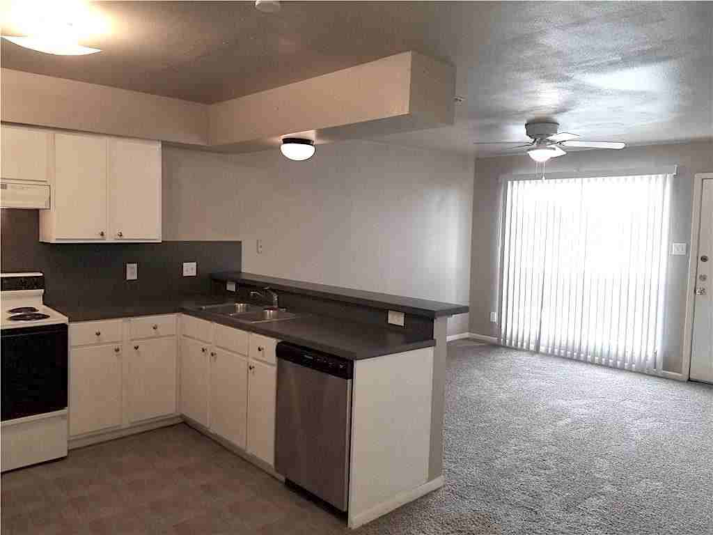 4502 Surfside Boulevard - Photo 3 of 8