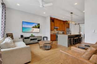 1122 Argyle Ave - Photo 1 of 1