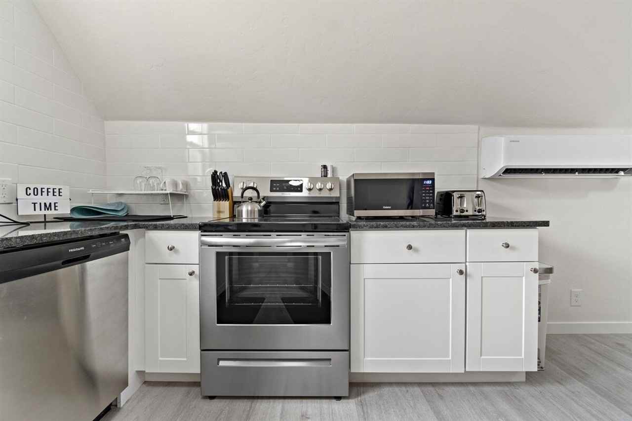 523 18th Ave S #1308965P - Photo 7 of 25