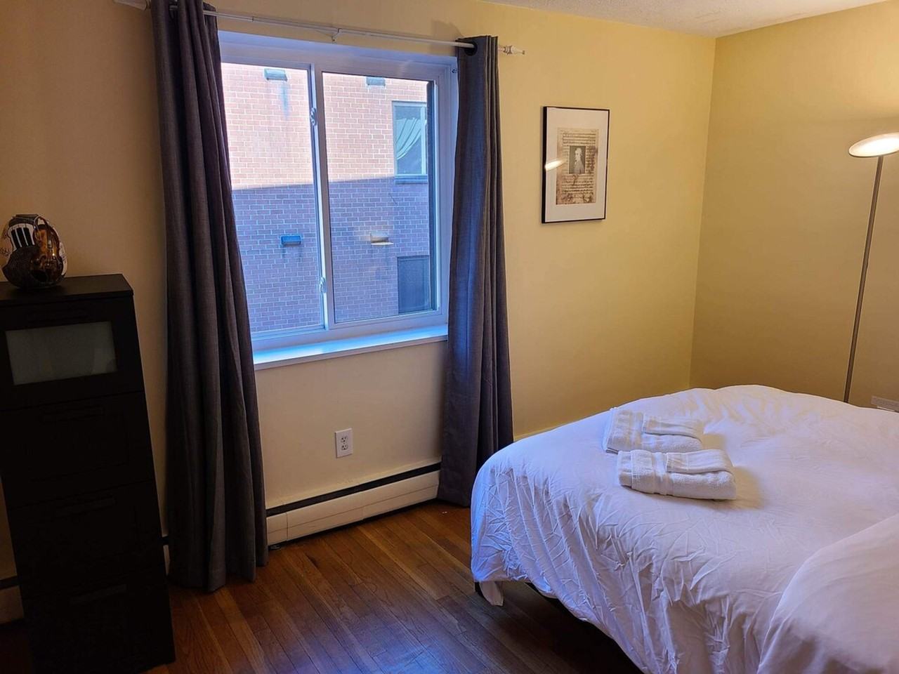 197 Kent St #1364249P - Photo 4 of 11