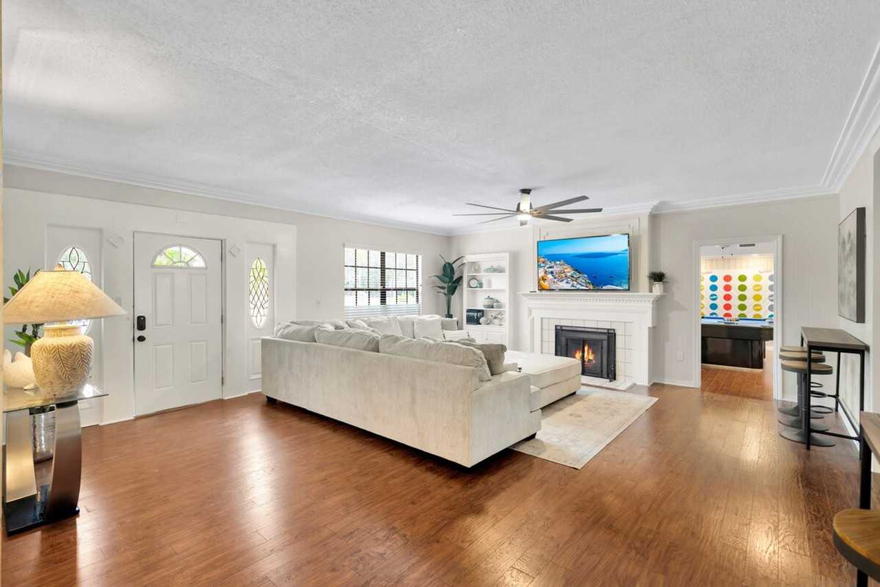 1679 Tampa Rd #1495040P - Photo 7 of 50