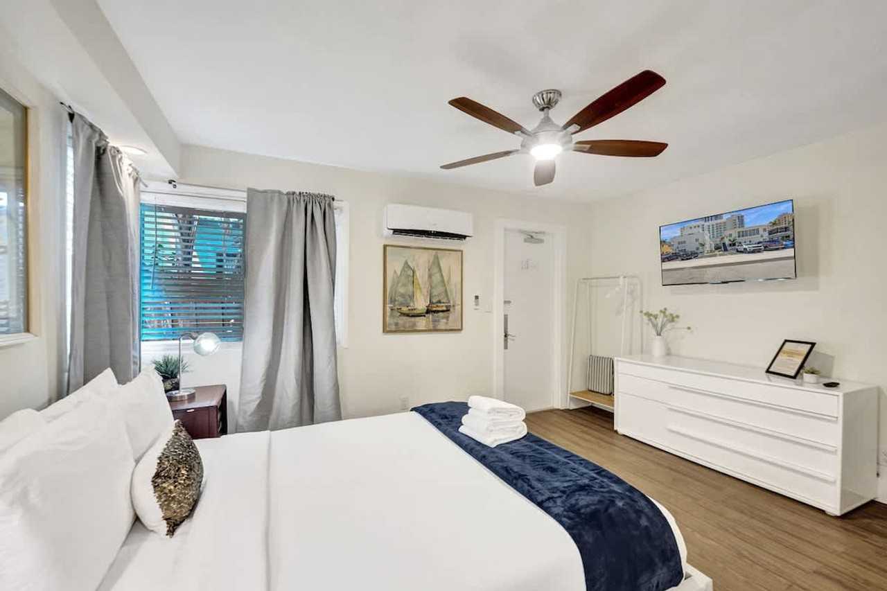 3020 Seville St #1503990P - Photo 2 of 35