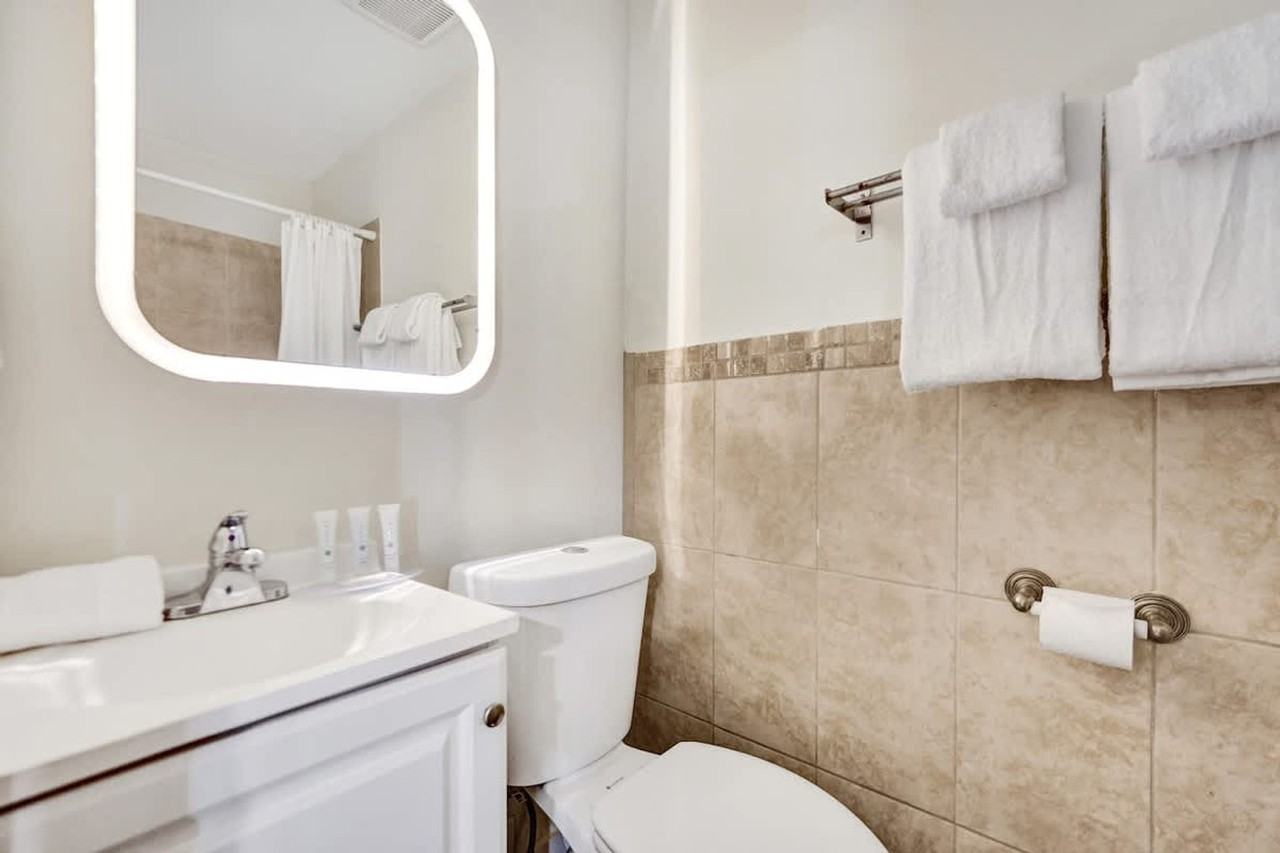 3020 Seville St #1503990P - Photo 6 of 35