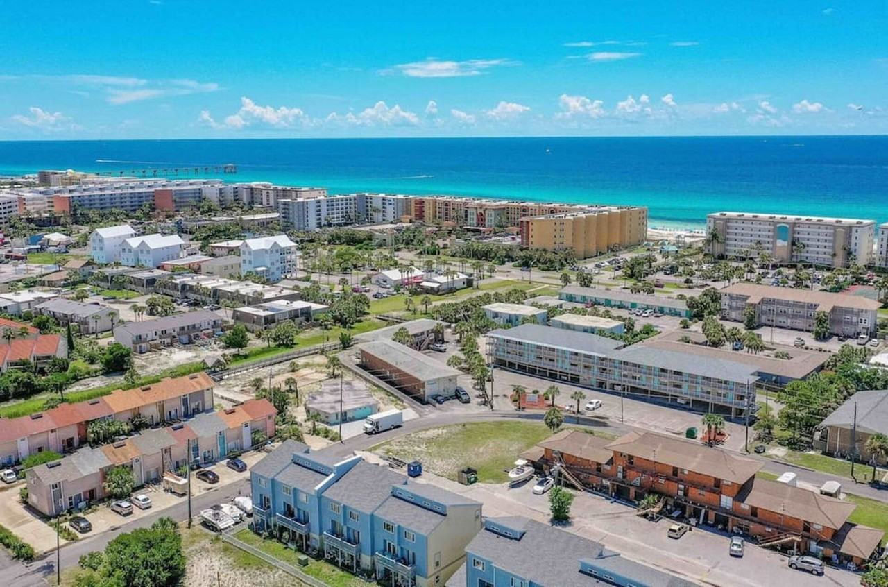 316 Bream Ave #1501993P - Photo 3 of 17