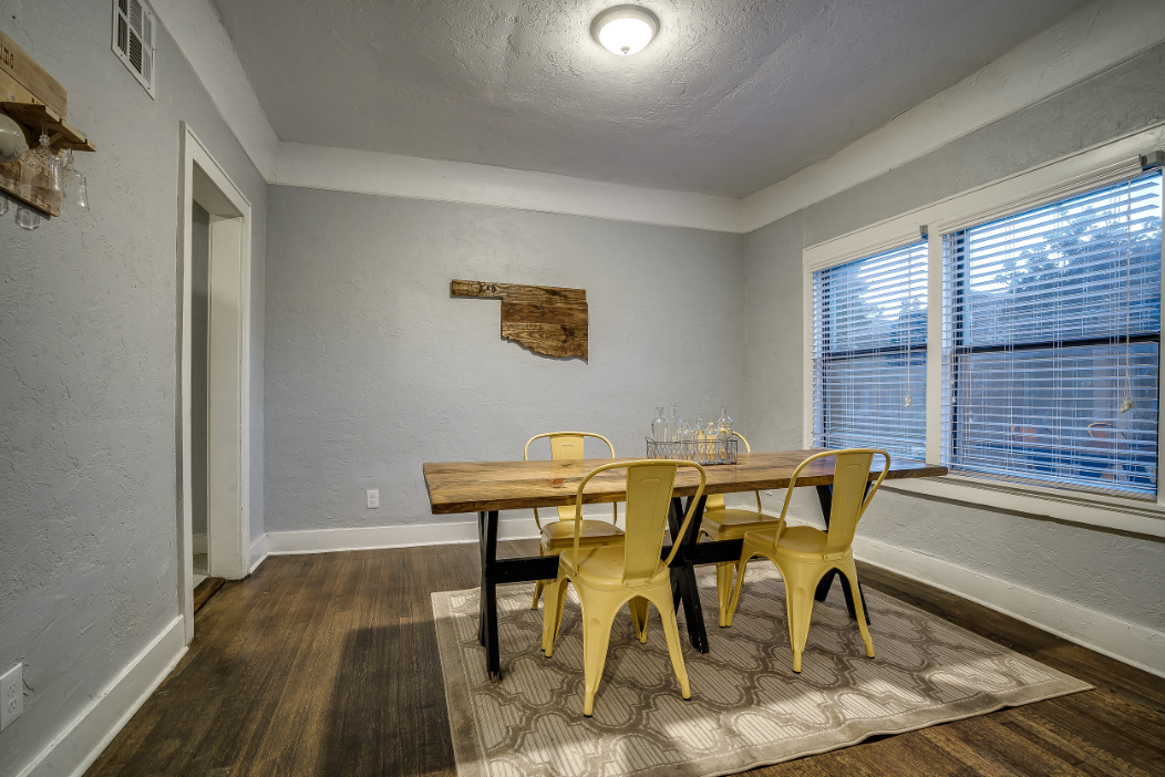 1628 Nw 17th St #1 - Photo 4 of 7