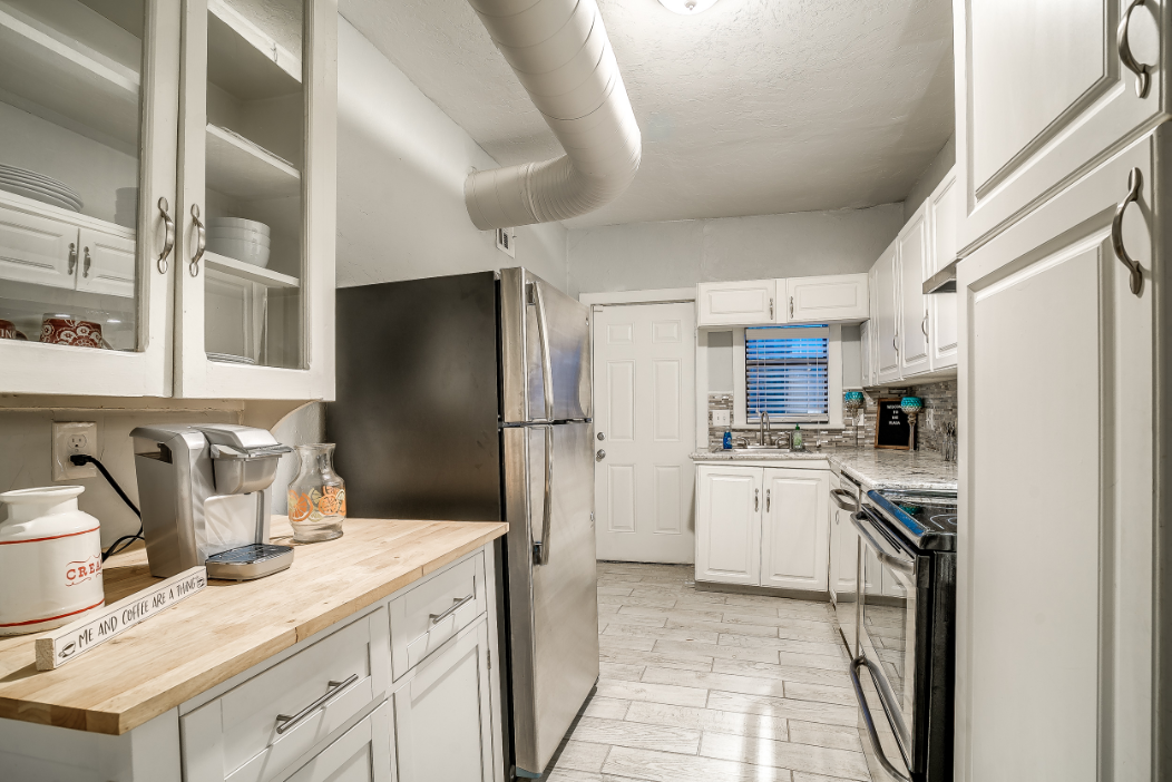 1628 Nw 17th St #1 - Photo 5 of 7