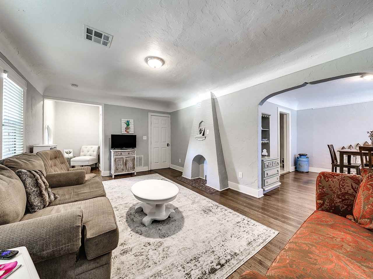 1630 Nw 17th St #2 - Photo 4 of 14