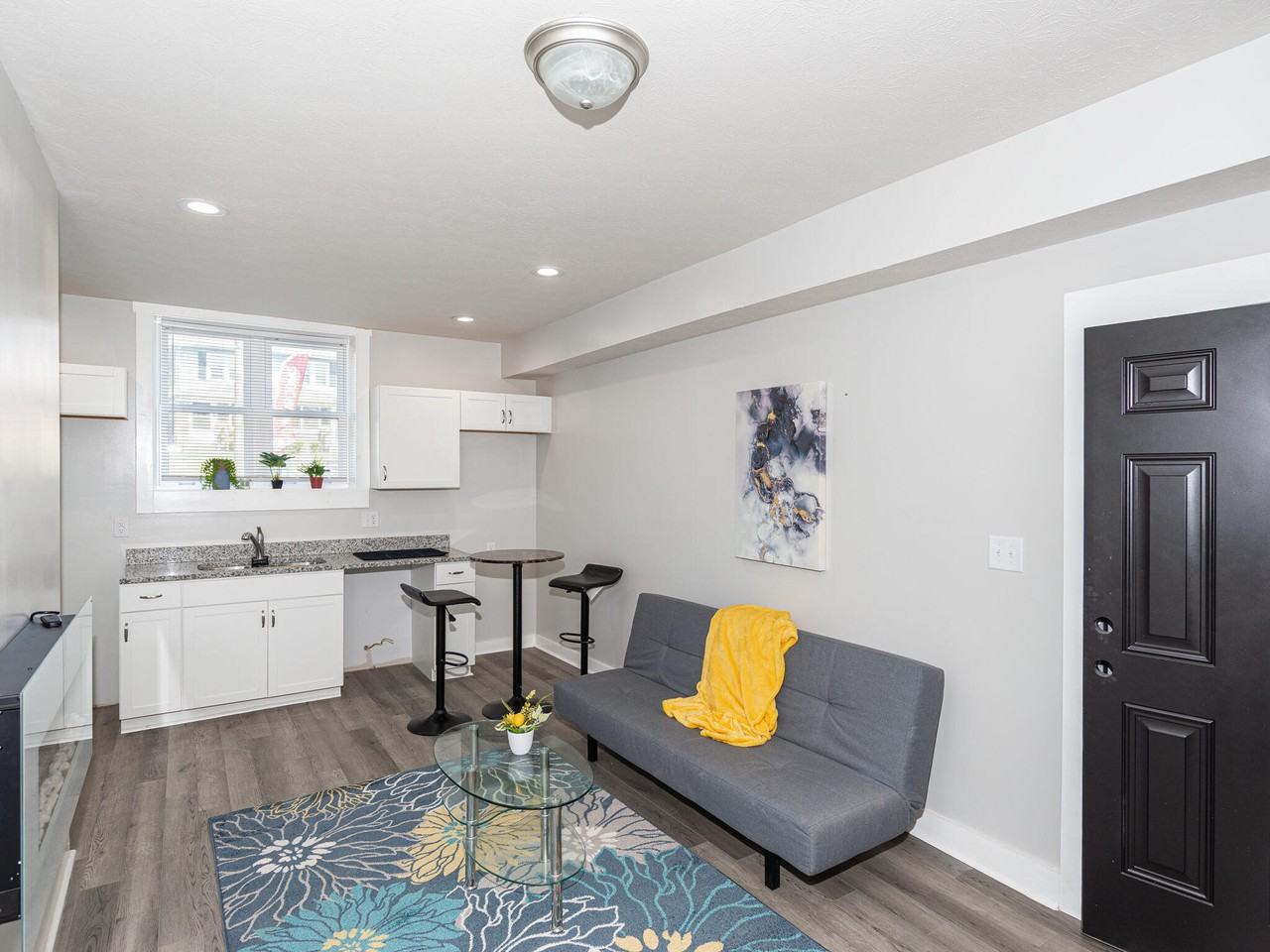 5143 E Washington St #101 - Photo 2 of 8