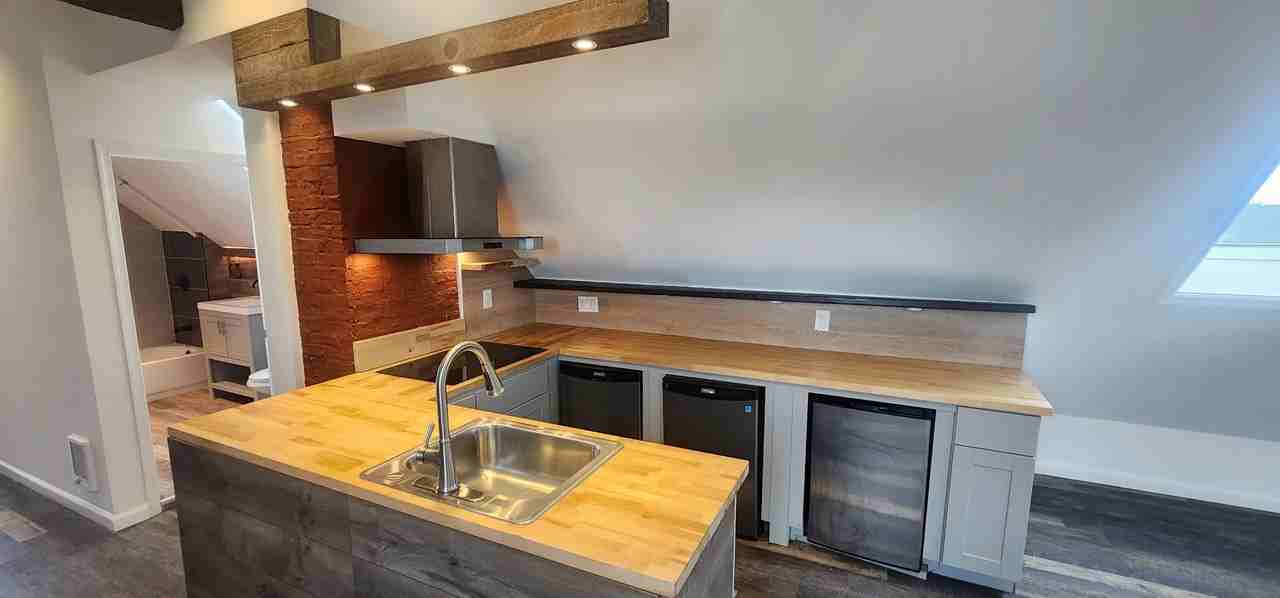 130 Chestnut St #3 - Photo 3 of 27