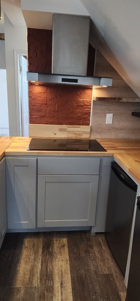 130 Chestnut St #3 - Photo 4 of 27