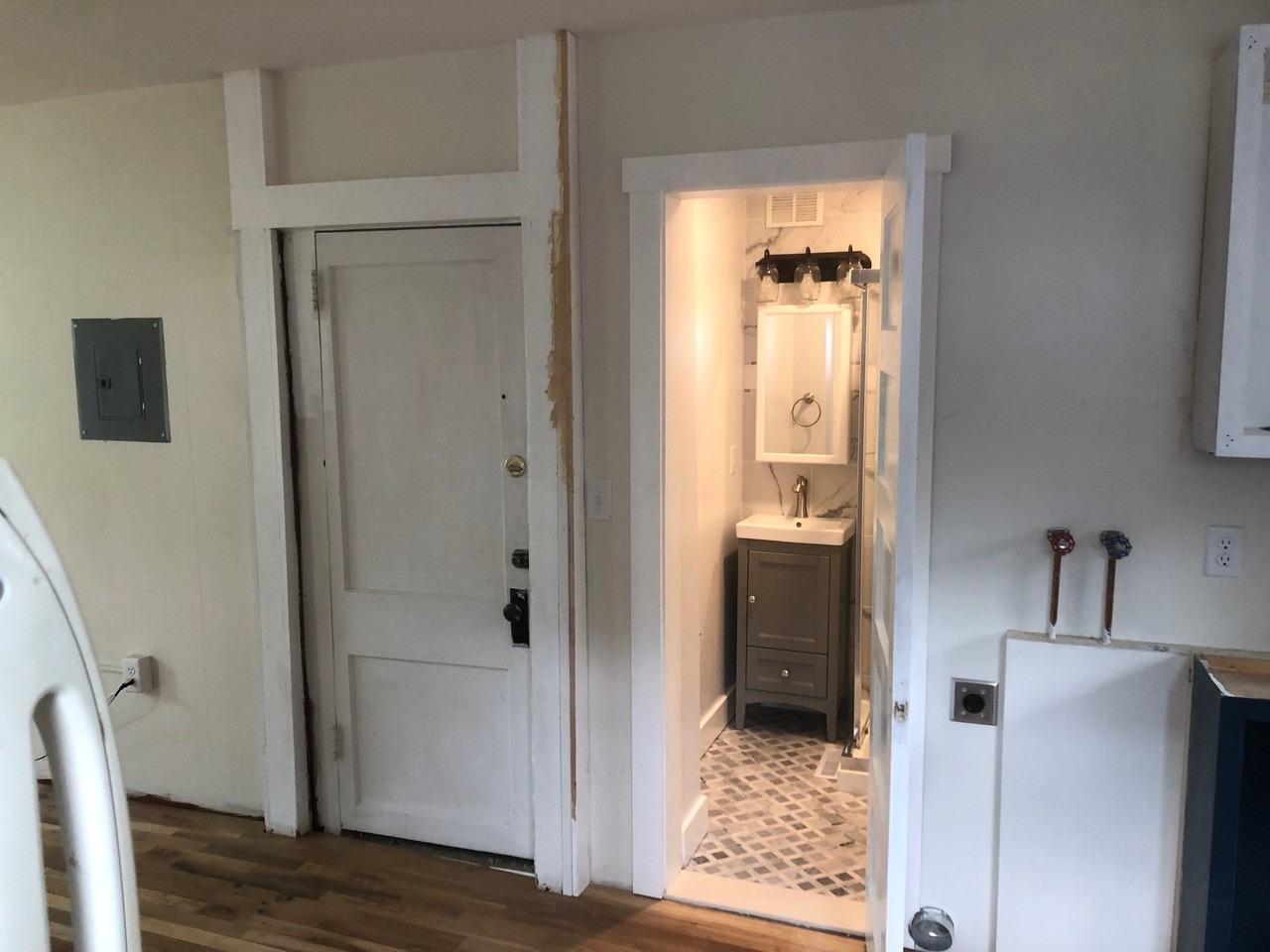 121 Cascadilla Ave #3 - Photo 5 of 8