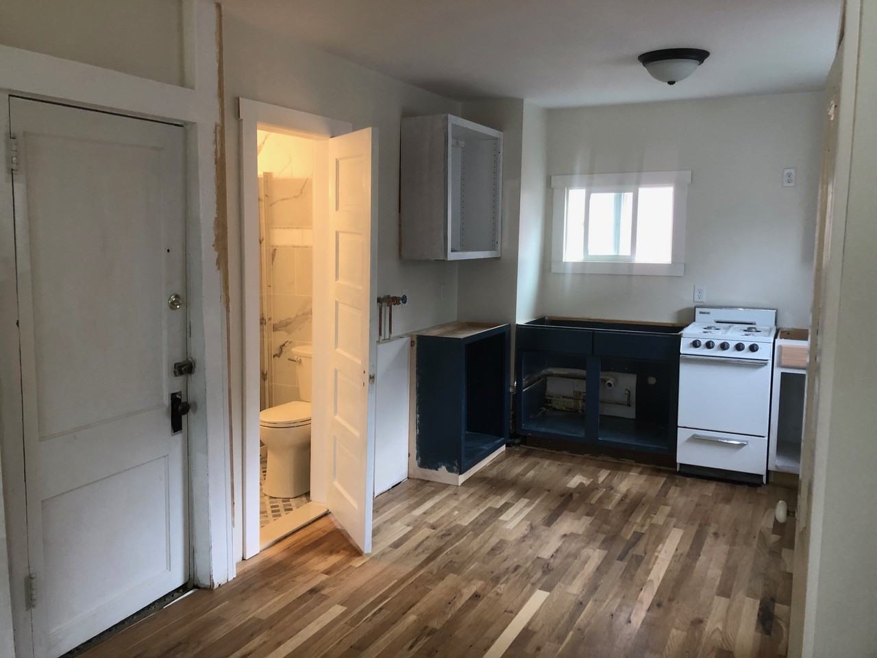 121 Cascadilla Ave #3 - Photo 6 of 8