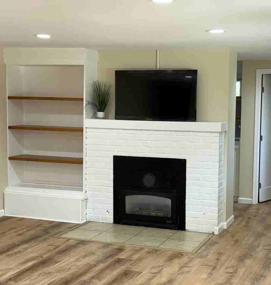 1240 Warner St #5 - Photo 2 of 9