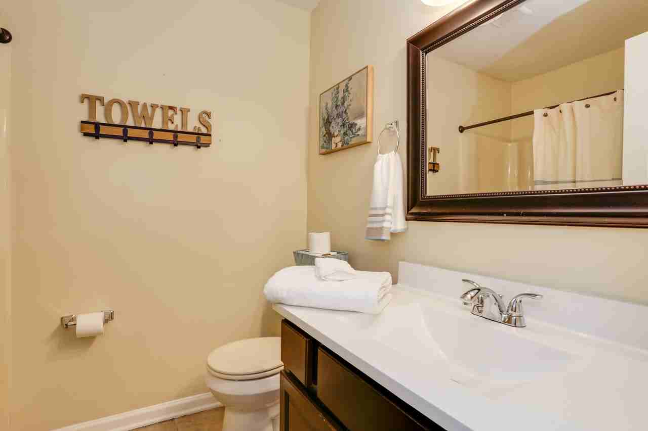 427 Peregrine St - Photo 2 of 9