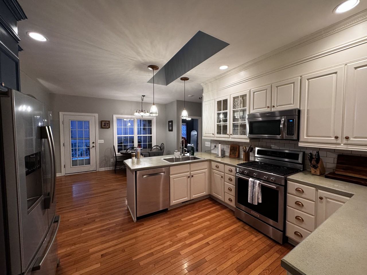 4 Lake Ct - Photo 4 of 15