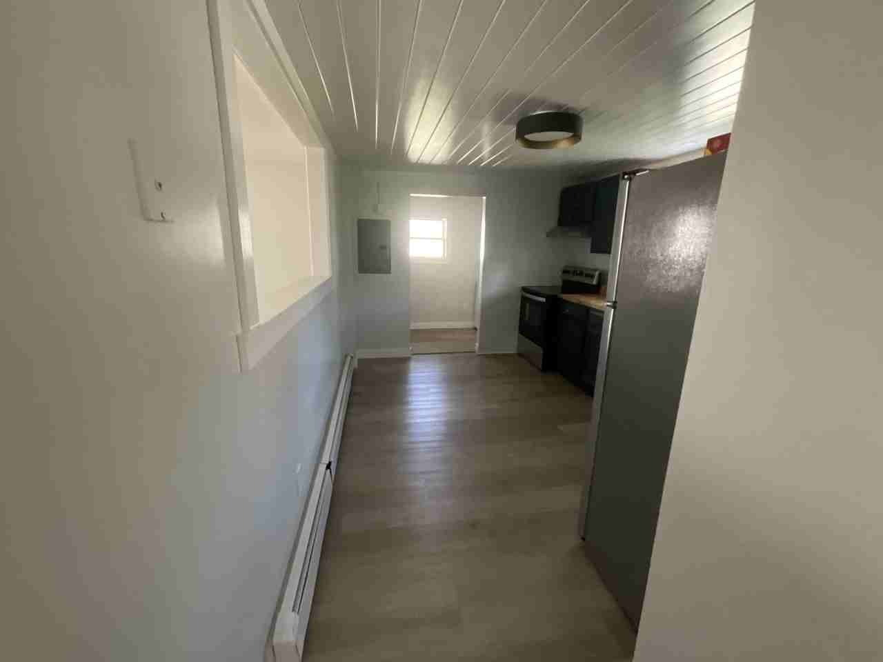 62 Court St #C - Photo 3 of 16