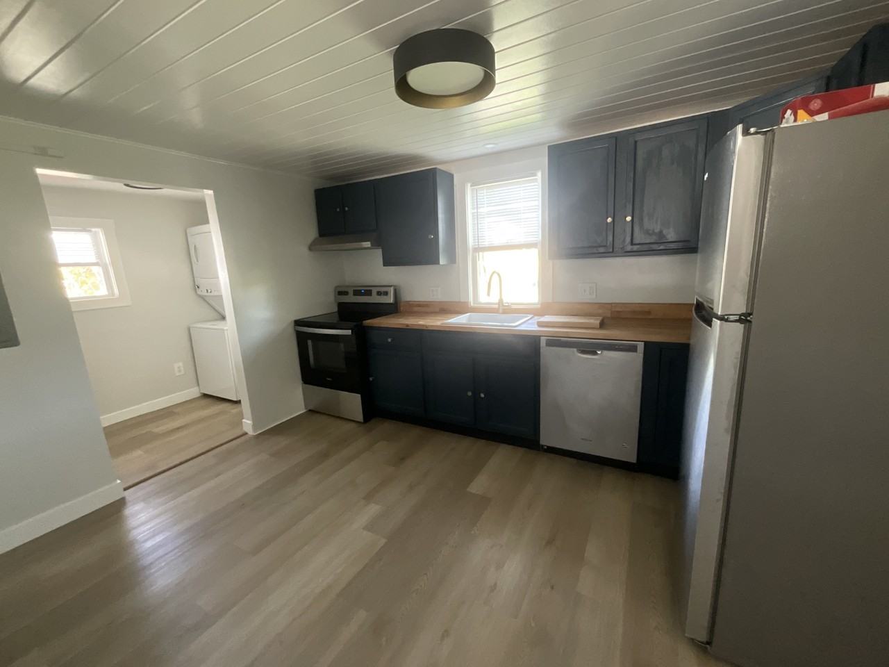 62 Court St #C - Photo 5 of 16