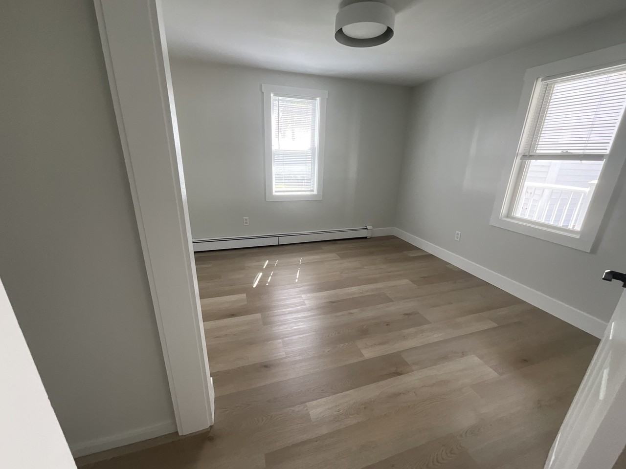 62 Court St #C - Photo 6 of 16