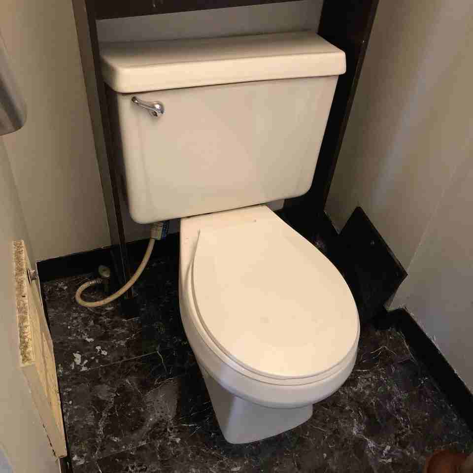 55 W Parkwood Ave #1-55 - Photo 2 of 26