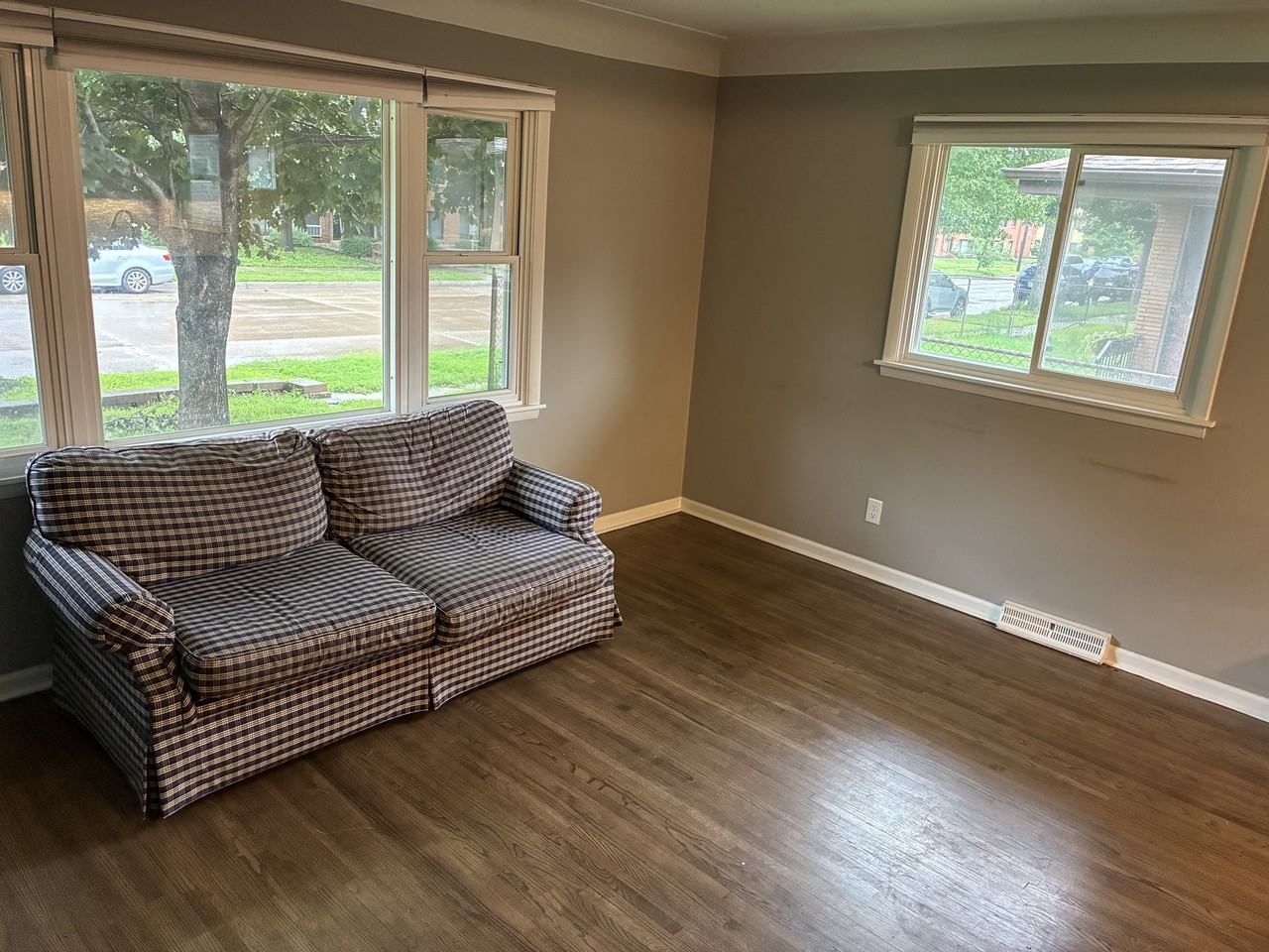 1832 Ulysses St Ne #1832 - Photo 5 of 19