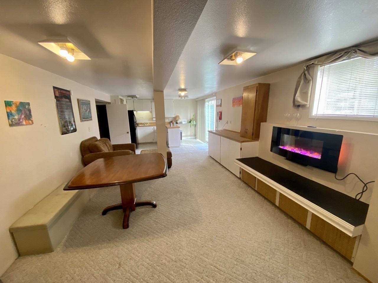 1869 Hawthorne Ave - Photo 2 of 7