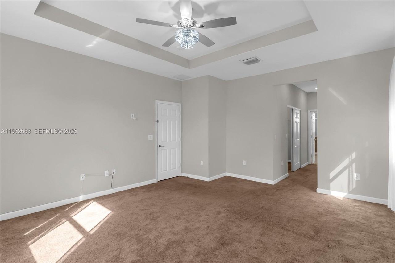 11770 Sw 251st St - Photo 7 of 28