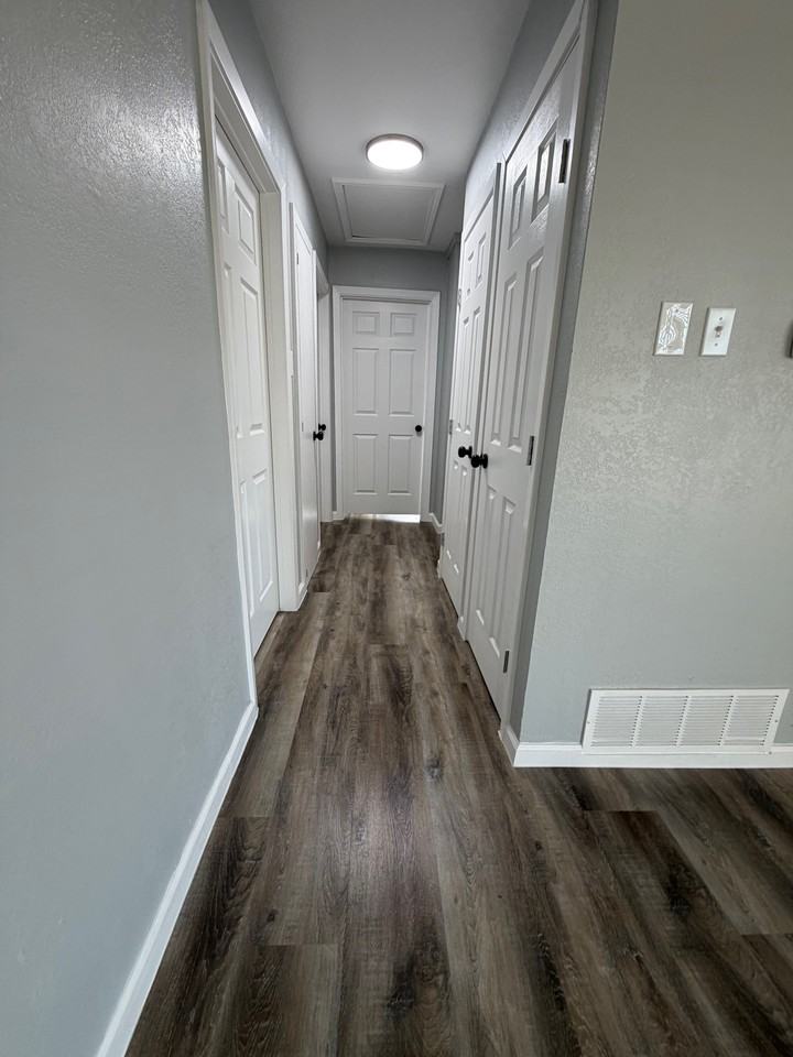 12 Pershing Dr #B - Photo 4 of 12