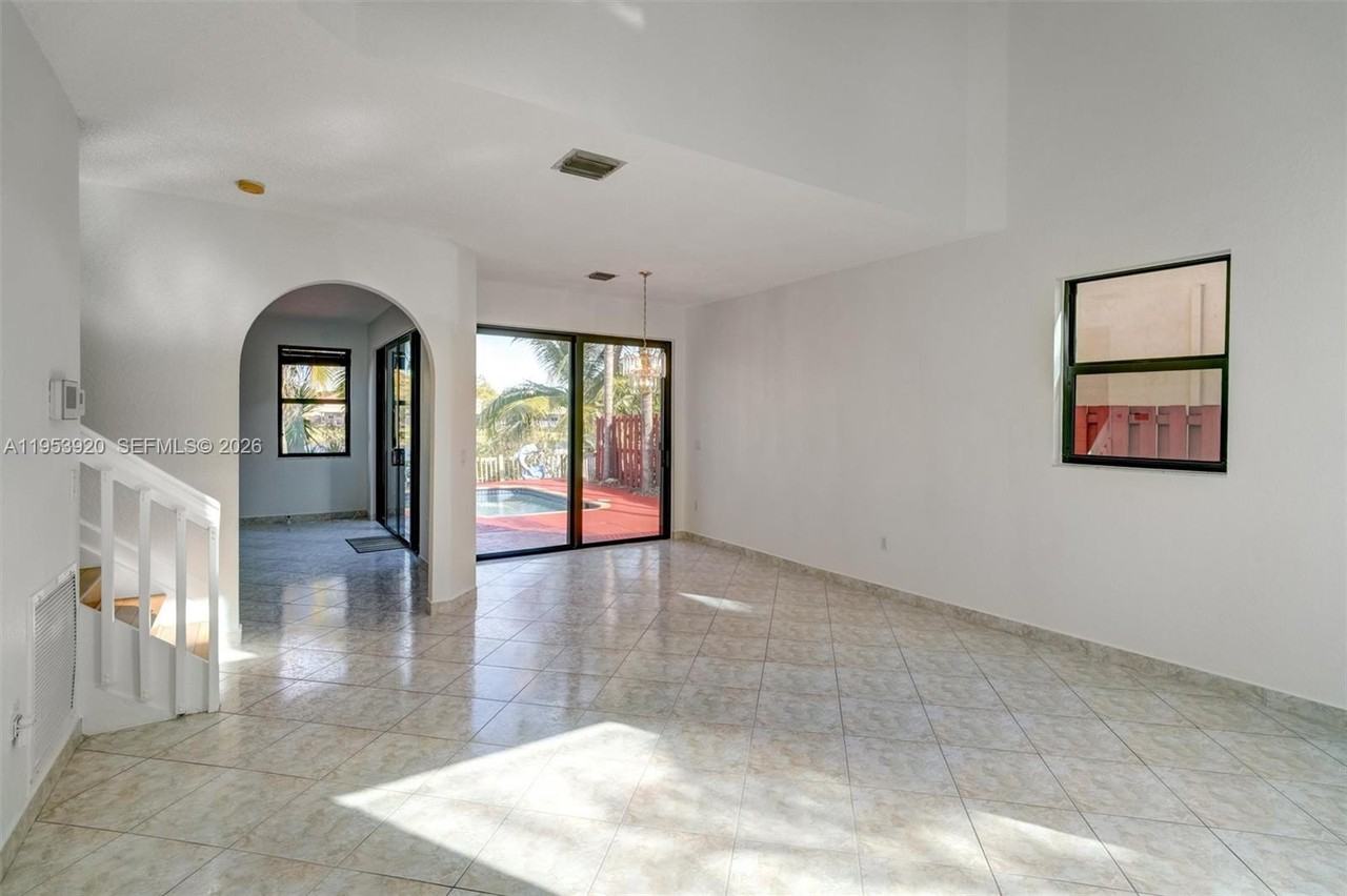 9053 Sw 214th St - Photo 3 of 17
