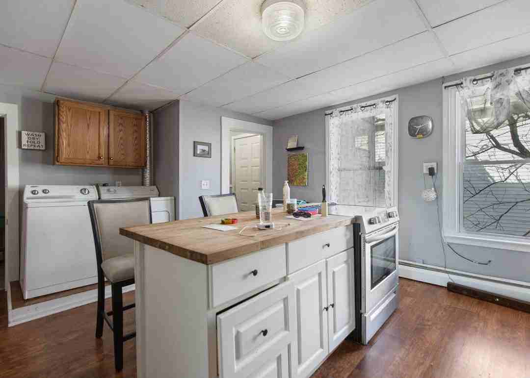 170 Cleaves St #2 - Photo 7 of 7