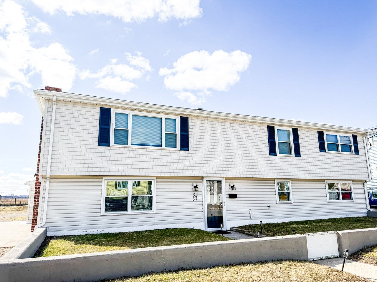 55 Seagirt Ave - Photo 2 of 24