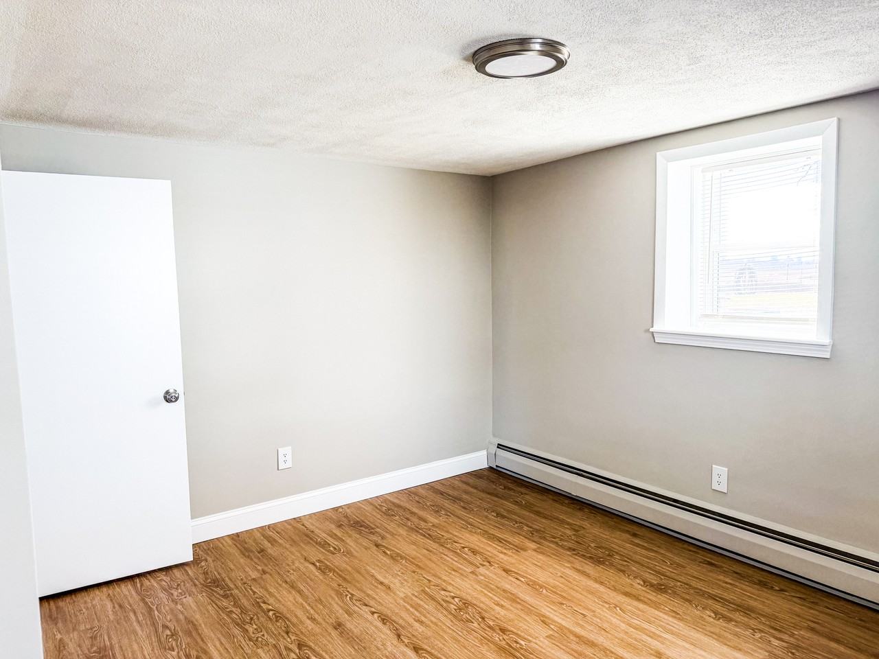 55 Seagirt Ave - Photo 6 of 24