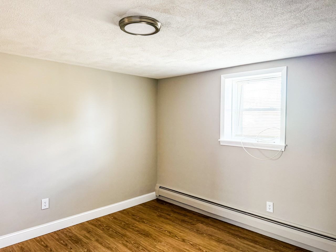 55 Seagirt Ave - Photo 7 of 24